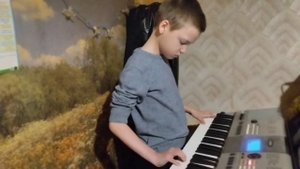 Весь на причинах | За тобой цветы, Graze the roof