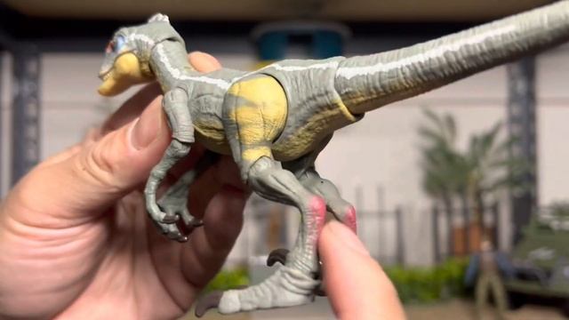 Jurassic world Hammond collection Jurassic park 3 Velociraptor figure review Mattel jurassicpark