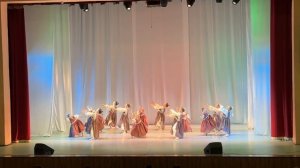 Стилизованный танец «По травкам» 11-12 лет