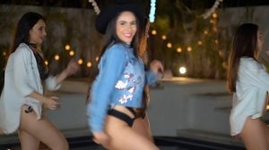 Juliana e Bonde do forró- Me Pisando