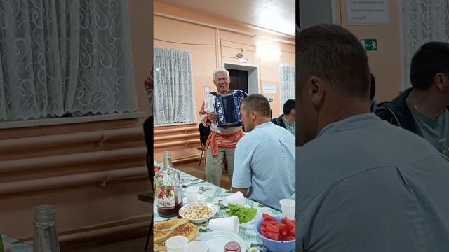 Владимир Павлович Глазунов на встрече гармонистов в Криуше.