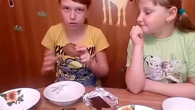 Челендж: " Сладкое против Овощей и Фруктов!!!" смотреть онлайн