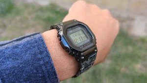 G-Shock GMW-B5000EH-1