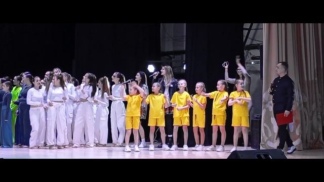 Трава у дома, группа Земляне , кавер