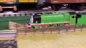 BACHMANN HENRY PULLING A LONG FREIGHT TRAIN. THOMAS AND FRIENDS MODELS