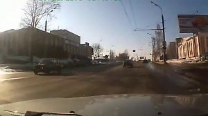 смешной чел с левого ряда правый поворот cut part2