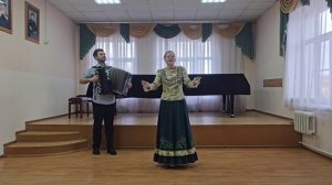 Додонова Я на горку шла