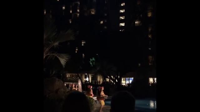 Гавайские танцы Honolulu 2015 смотреть онлайн