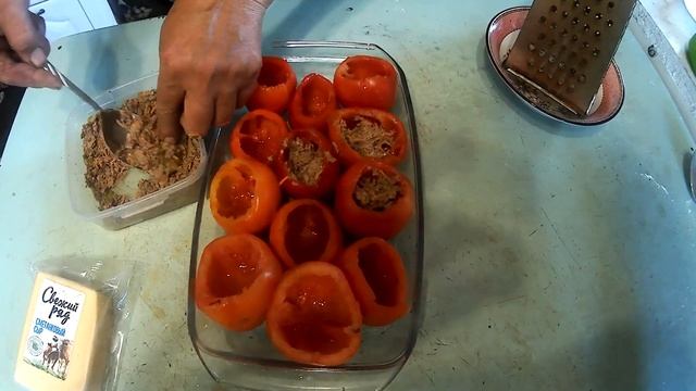 Фаршированные помидоры с сыром. Быстро и вкусно.