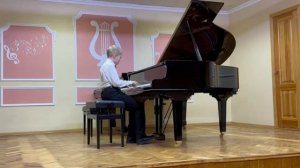 Ф.Бургмюллер ор.105 Этюд №3 ,,Колибри". Сенюхин Максим 3(8), 10лет.