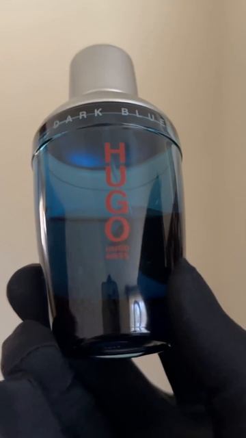 Hugo Boss Dark Blue смотреть онлайн