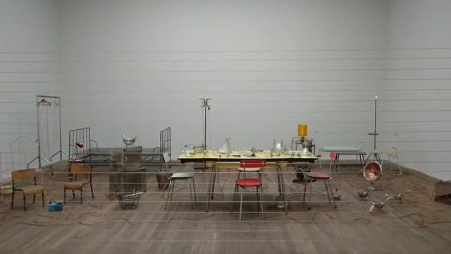 Mona Hatoum 'Homebound' 2000 смотреть онлайн