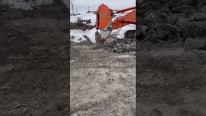 Экскаватор на Мега рыхлителе.            ( 70 тонн ).