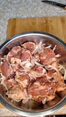 Вкусное мясо в духовке. Tasty meat in the oven. #shorts #cooking #meat #tasty #вкусно #мясо #viral