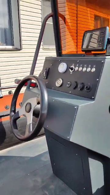 AMG RIB 430 с консолью смотреть онлайн