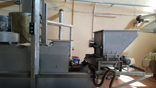 OS - 850 Continuous Fryer Line / OS - 850 خط المقلاة المستمر
