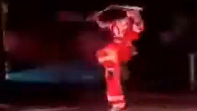 Сань Цзе Гунь - Трёхзвенная палка (11).flv