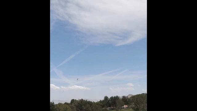 Silver Lake fire Helendale Rd and Vista Rd NE corner смотреть онлайн