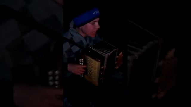 играет и поет как бог часть 1 смотреть онлайн