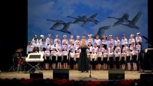 Улетели журавли  С. Плешак, сл. Е.Благининой Младший хор ДМШ Ф.И.Шаляпина