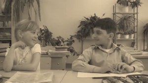 Последний звонок - Звенит колокольчик