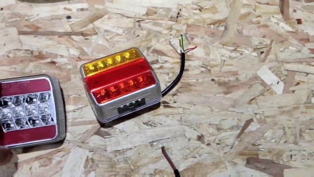 новые светодиодные фонари на лодочные/бортовые прицепы с разъемом байонет смотреть онлайн