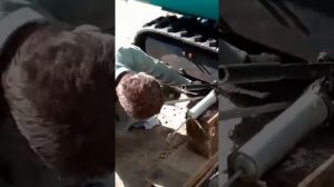 Замена гусеницы Кубота 015. Часть 4