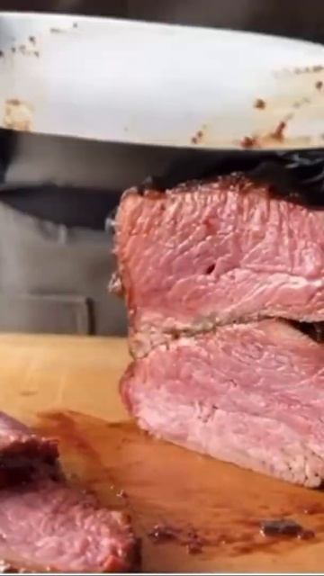 Готовим мясо правильно #shorts #еда #мясо #стейк #говядина #супер #вкусно #сочноемясо смотреть онлайн