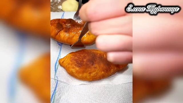 Сразу 2 РЕЦЕПТА - Вкуснейшие дрожжевые ПИРОЖКИ С КАПУСТОЙ и Очень Вкусные ЛЕНИВЫЕ БЕЛЯШИ 🙌🤤
