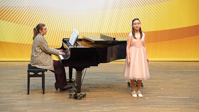 А.А. Алябьев "И я выйду ль на крылечко", В.А. Гаврилин "Вот те раз!"