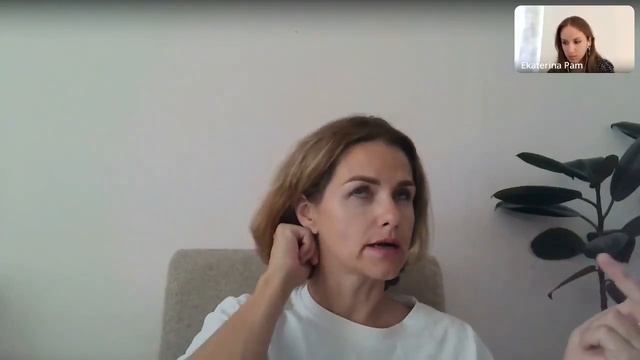 Как род влияет на жизнь человека? Расстановки на фигурках | Подкаст с Екатериной Брост