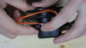 yt1s.com - Как заменить леску в триммере Эксплуатация бензо и электро триммеров_1080p