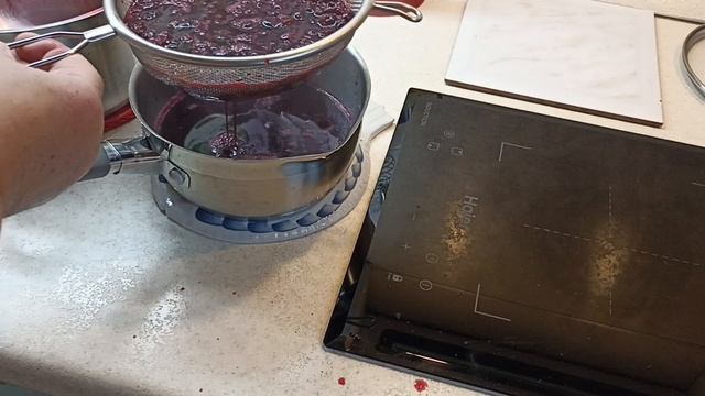 Десерт из чёрной смородины.