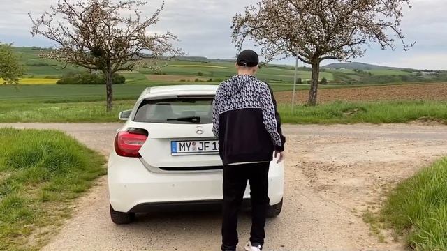 ОБЗОР НА А-КЛАСС МЕРСЕДЕС 2016 ГОДА! смотреть онлайн