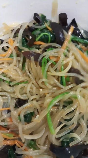 Sweet Potato Noodles|Japchae|#shorts смотреть онлайн
