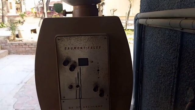 Ancient time very old movie camera 150 years old | how old shooting camera works in 90s