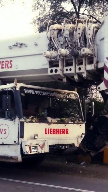 300 t liebherr LTM 1300 #mobilecrane #trending #like #indian #crane