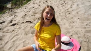 Кита Никита и мама играют в веселые фокусы