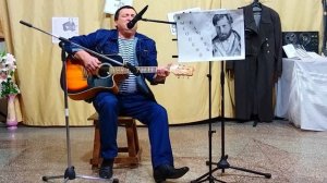 Здесь лапы у елей дрожат ...