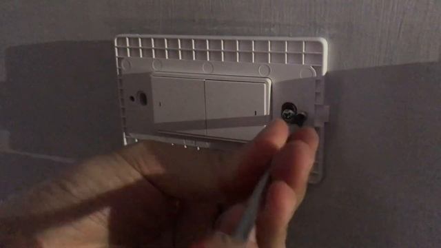 【智慧開關Ep1】美版Aqara 牆壁開關開箱，不需要中性線也能安裝！含開關安裝教學（支援HomeKit、Google助理） смотреть онлайн