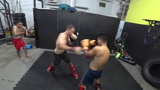 Повар Пега против вьетнамца. Куда пропал? смотреть онлайн