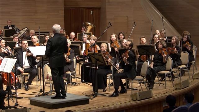 LIVE: В. Спиваков и НФОР. Чайковский смотреть онлайн