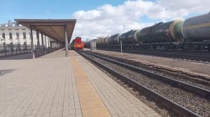 Тепловозы 2ТЭ116у-0078 с товарным поездом, ЧМЭ3-1895 и паровоз Л-3108