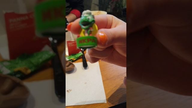 обзор на шоколадное яйцо Азбука вкуса (новогодняя змейка 🐍)