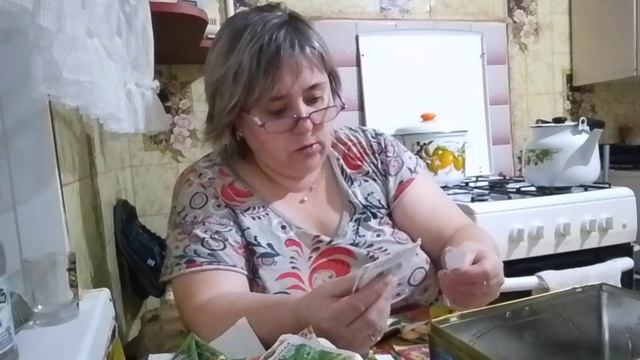 За кофе перебираю свой волшебный сундучок с семенами. Готовлюсь к огородному сезону 2025!