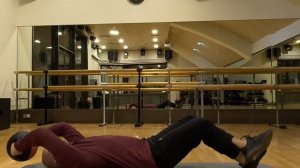 Скручивания с отягощением