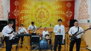 Дьоллоохтук Айаннаа ВИА Хомуур