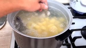 УХА ИЗ ПЕТУХА🐓 или самый вкусный рецепт свежей ухи из судака🐟🐟🐟