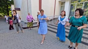 6.07.24г..."Цветёт Акация"... Катя Денисова... звучит на танцполе в Гомельском парке...