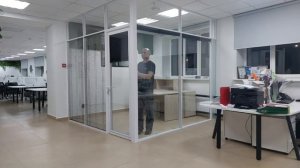 Алюминиевые перегородки для офиса с жалюзи от Glass Art, Казань